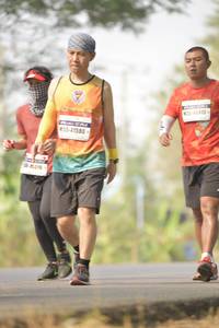 BIB: 346913, 41580, 5319, 
                            <button type="button" onclick="openModal(8363263)" class="btn btn-primary btn-sm float-right btn-popup" data-toggle="modal" data-target=".modal-high-quality">
                        <i class="fas fa-shopping-cart"></i> Add to Cart
                    </button>
                                            <button type="button" onclick="isThisMe(8363263, true)" class="btn btn-success btn-sm float-right btn-popup btn-isme hidden" data-toggle="tooltip" data-placement="bottom" title="นี่คือรูปของคุณใช่ไหม คลิกที่นี่เพื่อเอาเข้าอัลบั้ม">
                        <i class="fas fa-plus"></i> Add to album
                    </button>
                    <button type="button" onclick="isThisMe(8363263, false)" class="btn btn-warning btn-sm float-right btn-popup btn-isnotme hidden">
                        <i class="fas fa-ban"></i> Remove from album
                    </button>